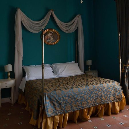 Hotel Villa Dorata Николози Экстерьер фото