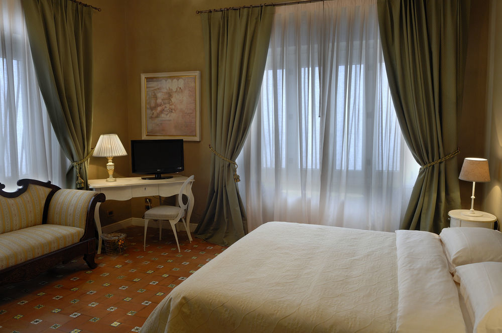 Hotel Villa Dorata Николози Экстерьер фото